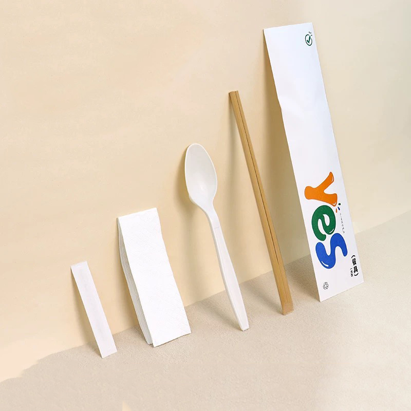 Pacáiste Mionghearrtha Bambú Indiúscartha Naipcín Spúnóg Toothpicks Pacáiste Do Bhialann Tóg Amach Sraith Scannán Páipéir Indhíghrádaithe